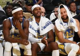 开云下载-勇士(shì)比赛战术调整建议