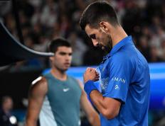 开云体育APP下载-德约科维奇今年最好(hǎo)的(de)一场比赛！伤敌一千自(zì)损八百！下一场遇全场嘘声！