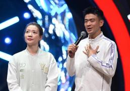 kaiyun-踏上不同的人生赛道，“雅思组合”还在为羽毛球燃燒(shāo)