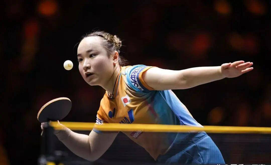 开云-女单比(bǐ)賽(sài)惊险！伊(yī)藤美诚23岁被淘汰，張(zhāng)本美和获胜