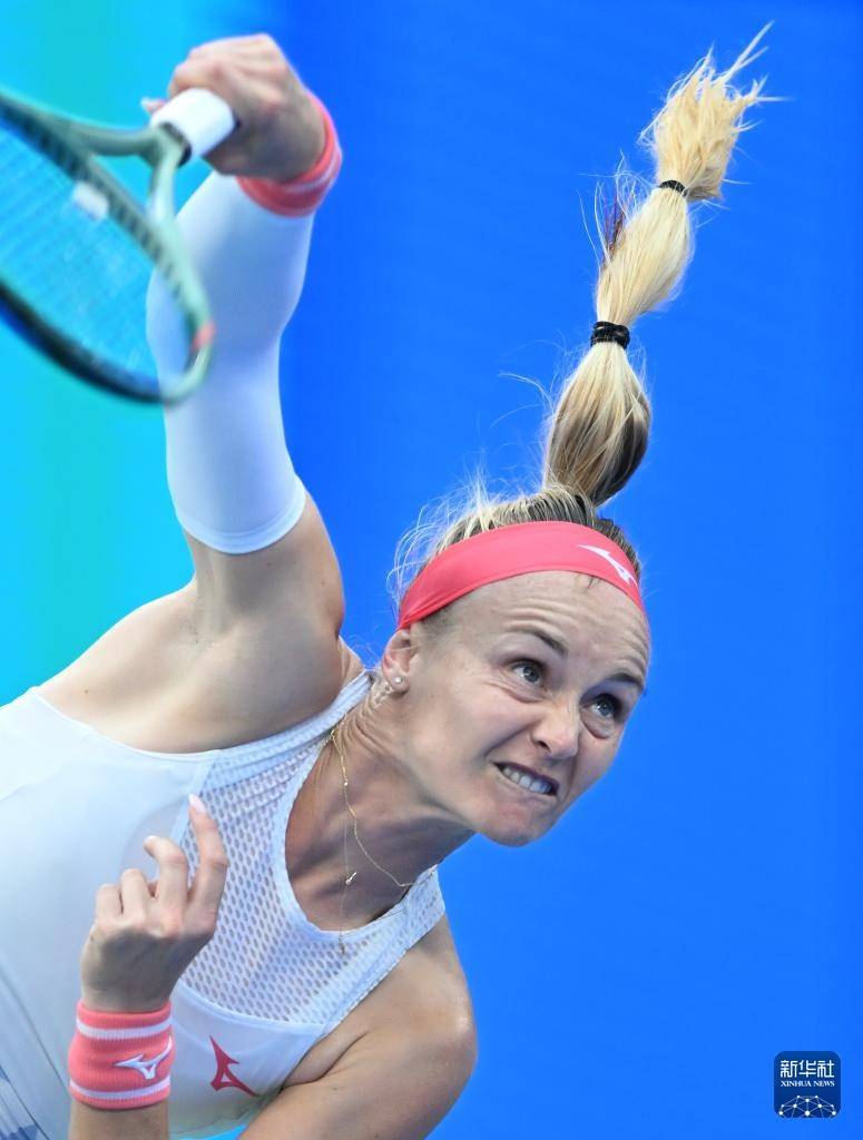 开云平台-武网：萨巴伦卡晋级