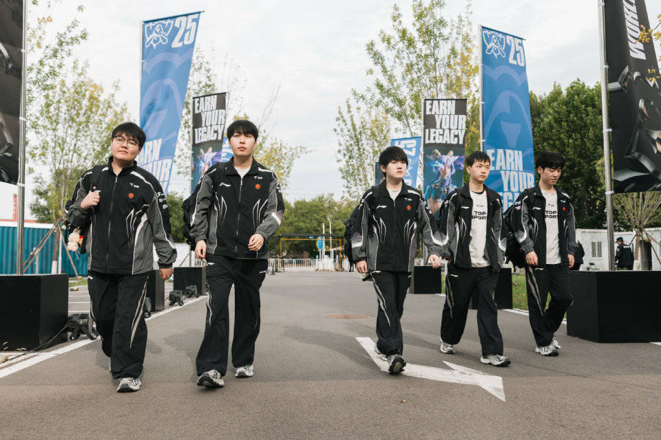 开云体育在线-TES迎战GEN！史(shǐ)詩(shī)级挑战！Jackeylove或将成为勝(shèng)负手！