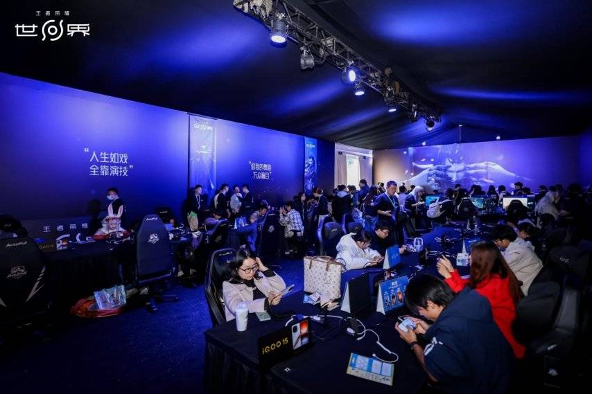 开云体育在线-王(wáng)者荣耀十周年重磅官(guān)宣，《王(wáng)者荣耀世界》2026年春天与玩家见面