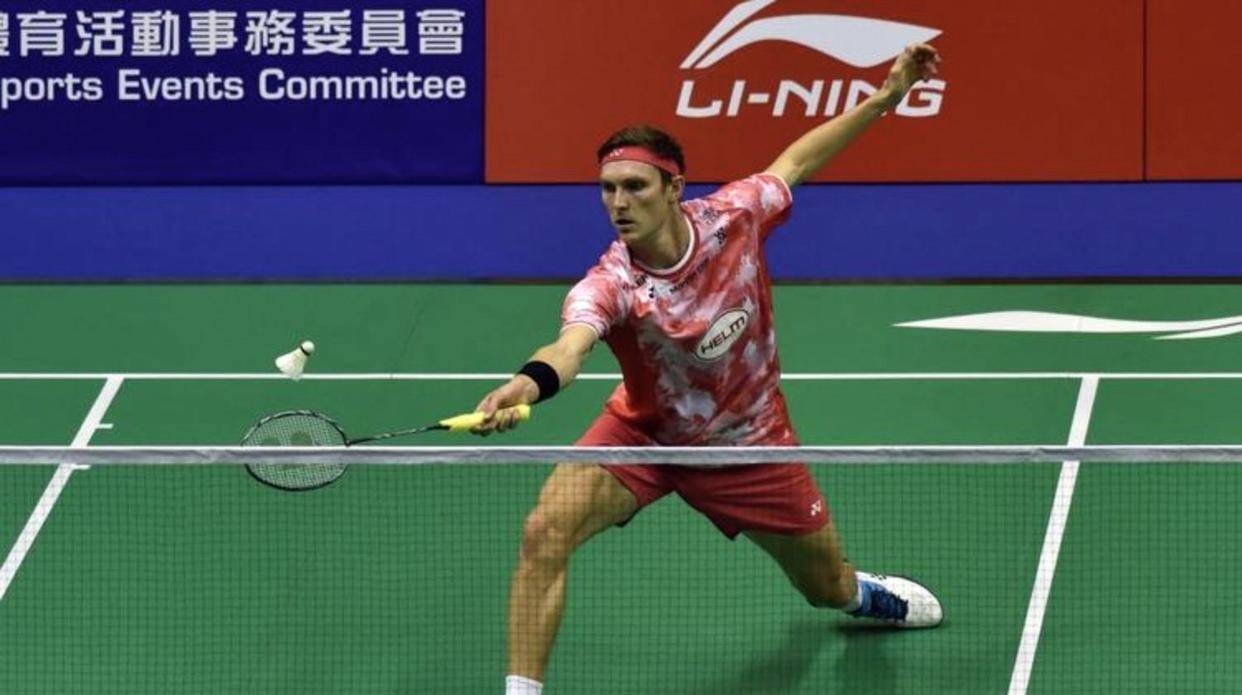 kaiyun-法国羽毛球公开賽(sài)男單(dān)比賽(sài)，安賽(sài)龙对阵马来西亚選(xuǎn)手梁峻豪，比賽(sài)激烈精彩，安賽(sài)龙展现出强大(dà)实力和冷静应对能力