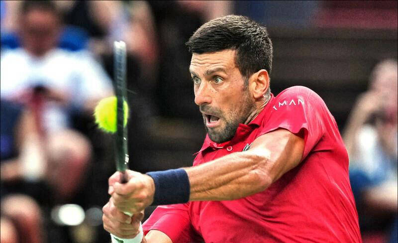 开云体育在线-德约科维奇抱负40岁后继续比赛，六王大满贯首(shǒu)战卻(què)再度输给辛纳