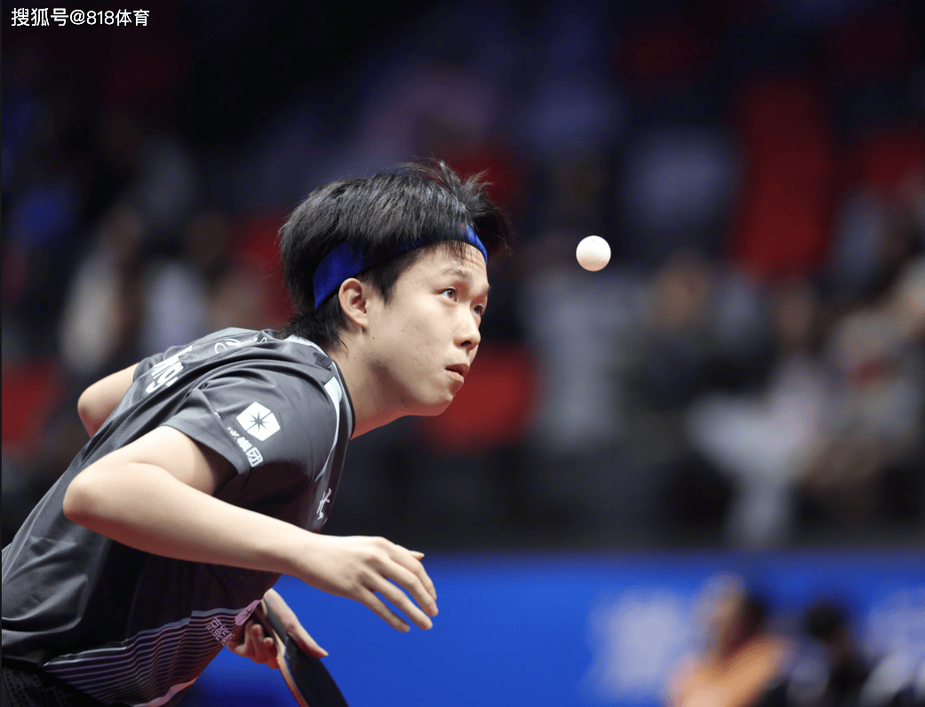 开云-有前途!王楚钦看(kàn)到马龙比赛暂停没水喝,马上跑去给龙队拿了(le)一瓶(píng)水