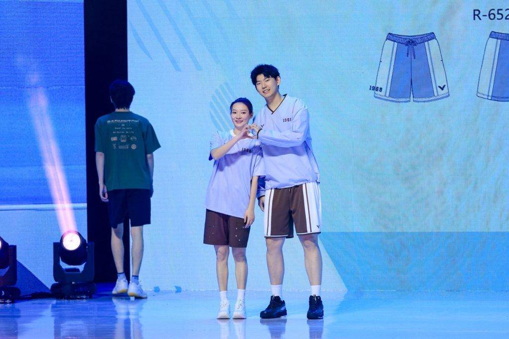 kaiyun-踏上不同的人生赛道，“雅思组合”还在为羽毛球燃燒(shāo)